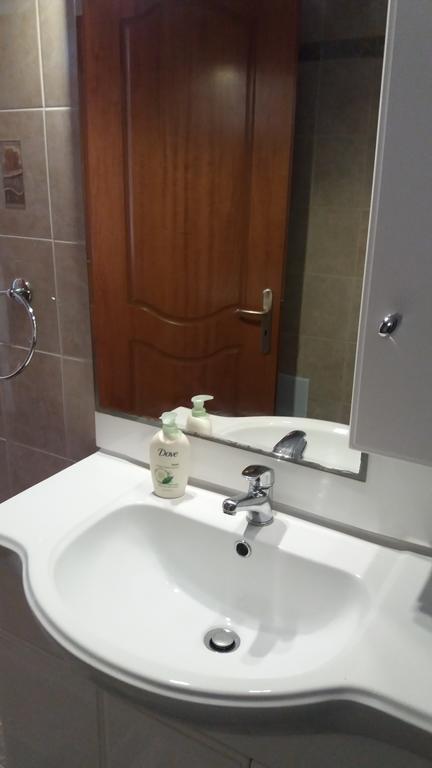 La Fontaine Apartment *